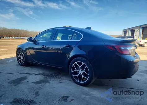 2017 Buick Regal Sport Touring z USA, uszkodzony, nr VIN 2G4GL5EX1H9161382